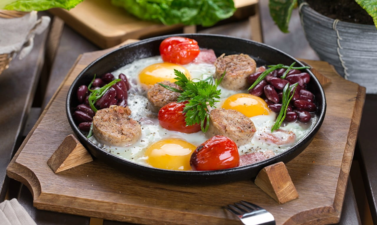 как чистить сковородки клеем